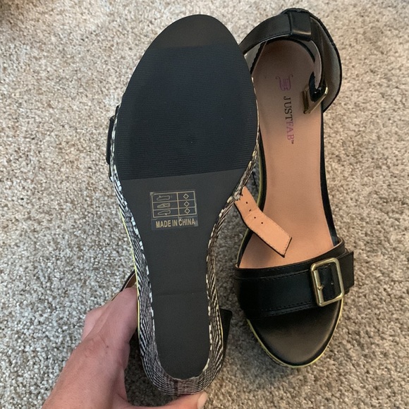 Never used Just Fab summer wedges - Picture 4 of 4